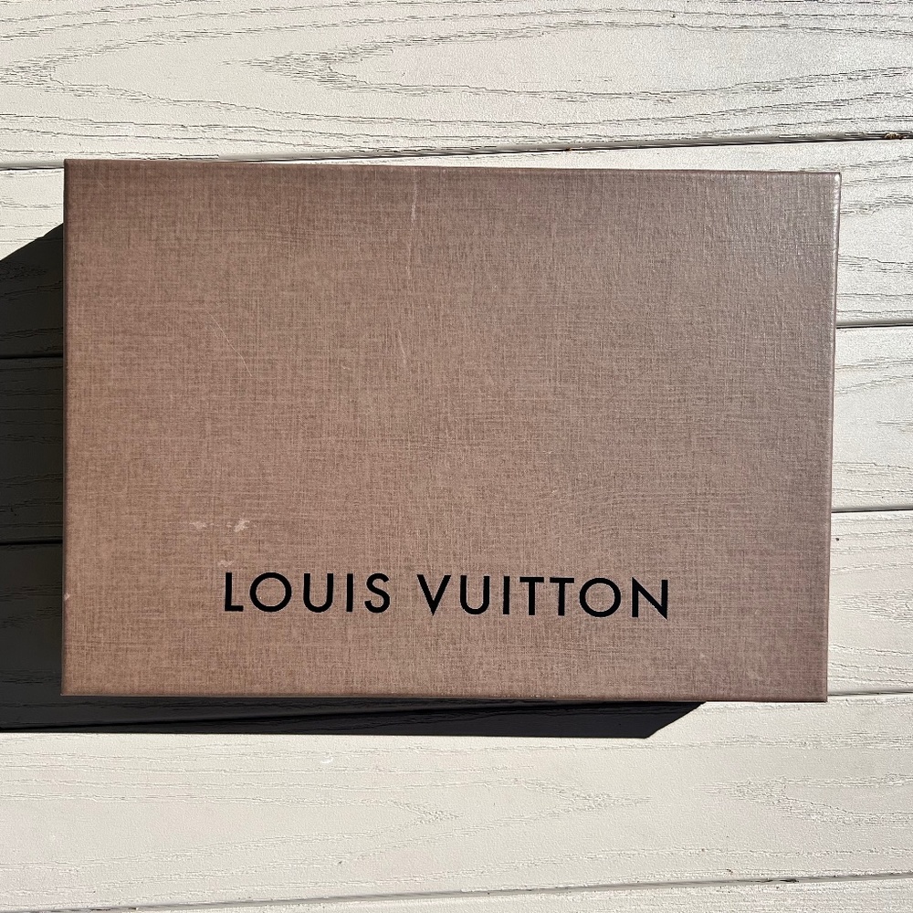 Louis Vuitton box